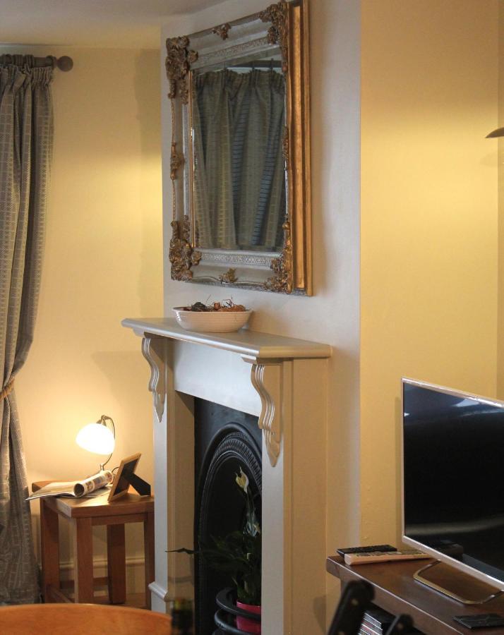 Beautiful Seaside One Bedroom Apartment แชลดอน ภายนอก รูปภาพ