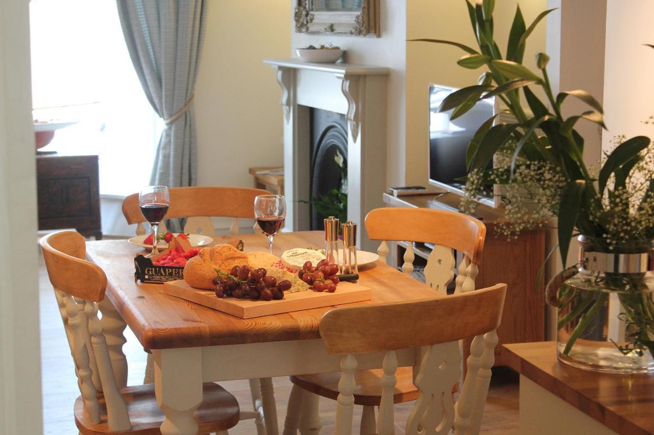Beautiful Seaside One Bedroom Apartment แชลดอน ภายนอก รูปภาพ